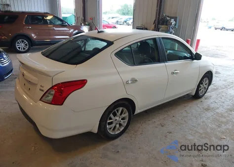 2019 Nissan Versa 1.6 Sv z USA, uszkodzony, nr VIN 3N1CN7AP6KL809515